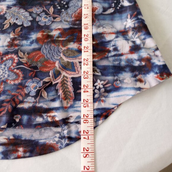 One World Short Sleeve Hi-Low Pull Over Blouse - Picture 5 of 7